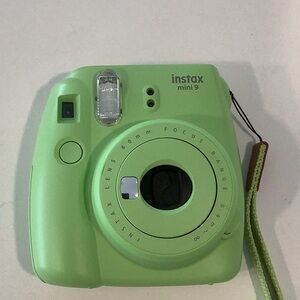 FUJIFILM INSTAX MINI 9 instant camera